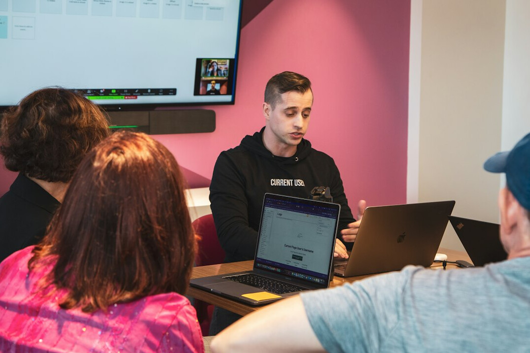 mentor teaching coding